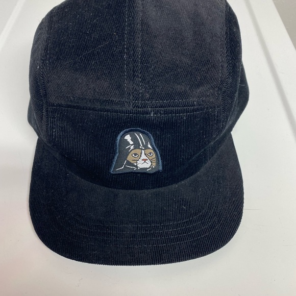 5 Panel Hat Black Darth Vader Cat Design - Picture 2 of 3